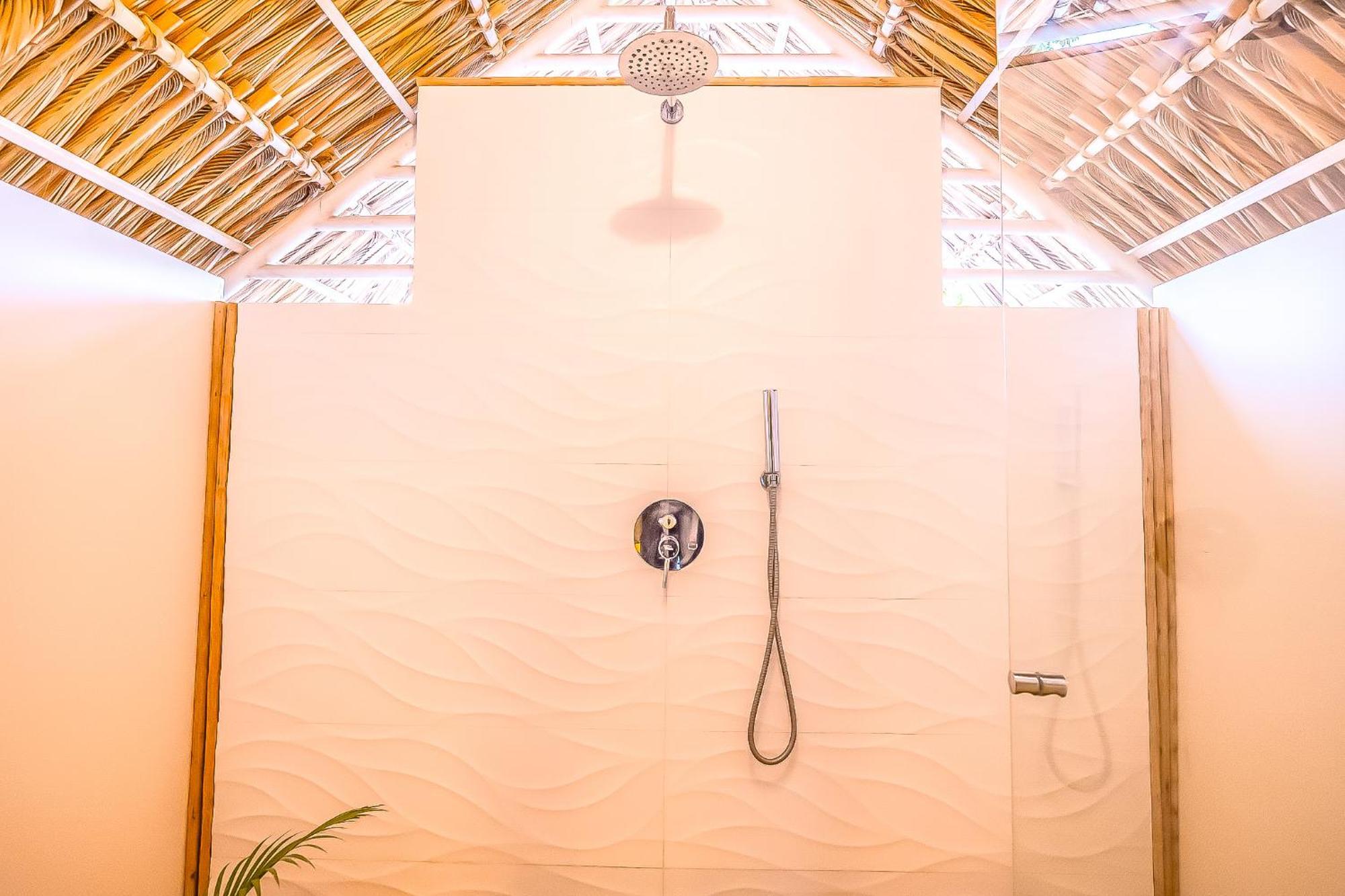 Les Voiles Blanches - Luxury Lodge تاماريندو الغرفة الصورة